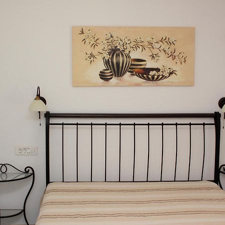 Apartments Vila Oksana Mimice Quarto foto
